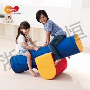 攀爬鉆類活力體能訓練